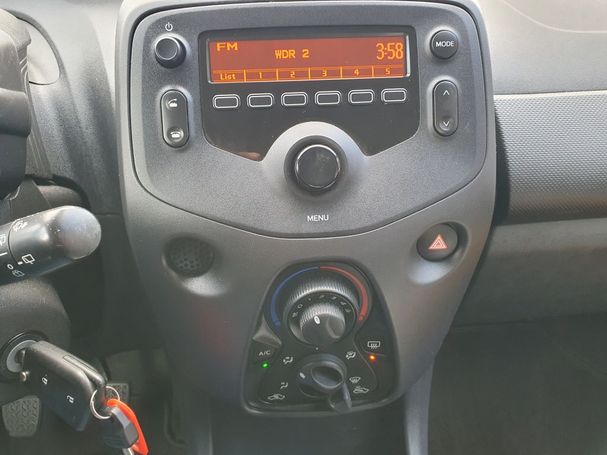 Toyota Aygo 53 kW image number 11