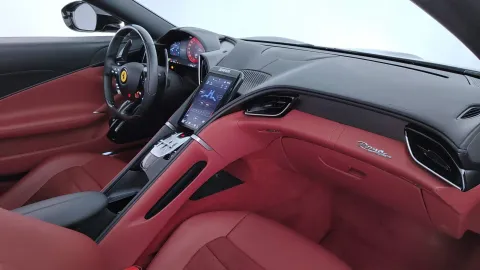 Car image 19