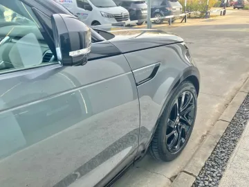 Car image 27