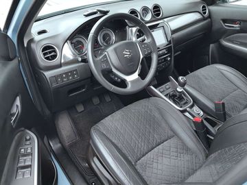 Car image 11