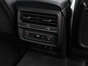 Car image 46