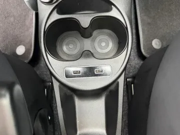 Car image 41