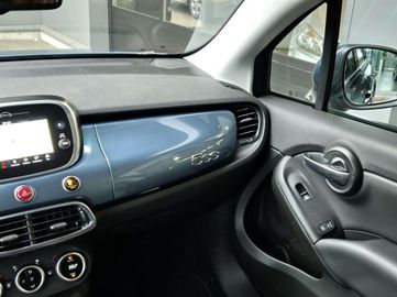 Car image 33