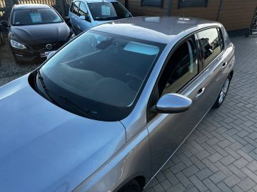 Car image 31