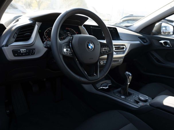 BMW 118i 103 kW image number 22