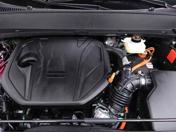 Car image 24