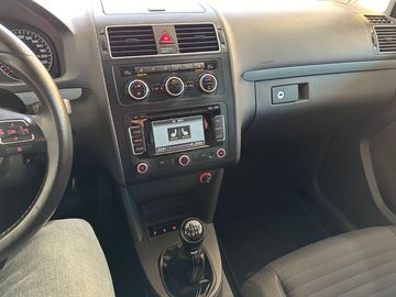 Car image 23