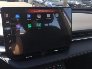Car image 25
