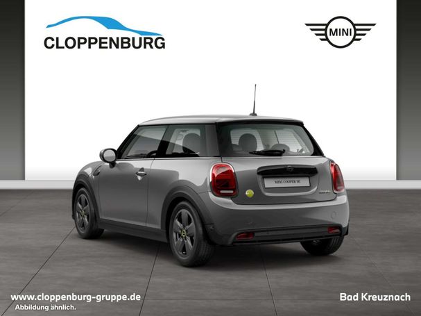 Mini Cooper SE Essential Trim 135 kW image number 2