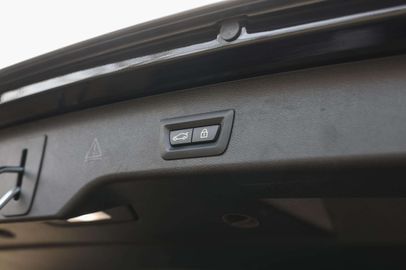 Car image 41