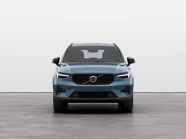 Volvo XC40 B3 Plus 120 kW image number 3