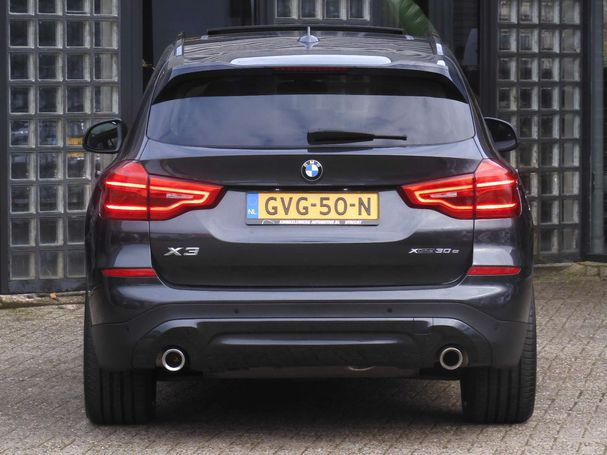 BMW X3 xDrive30e M 215 kW image number 18