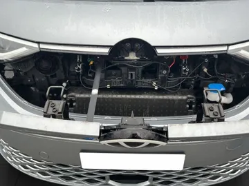Car image 26