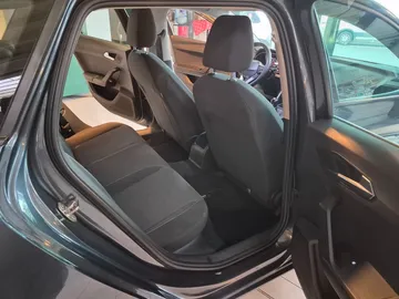 Car image 43
