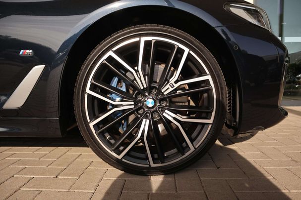 BMW 530 e 215 kW image number 6