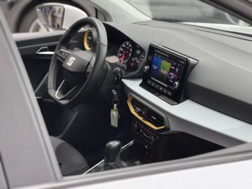 Car image 37