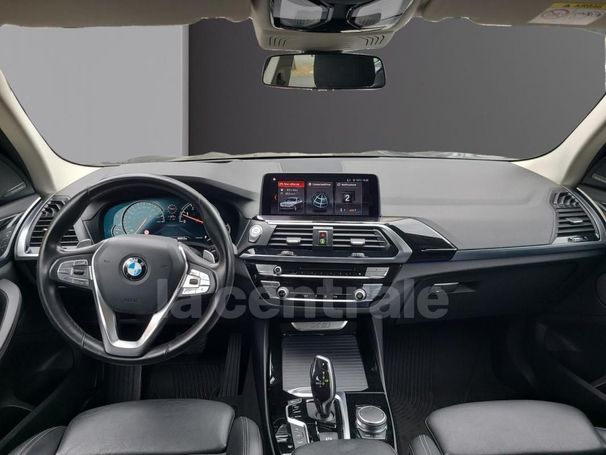 BMW X3 xDrive20i xLine 135 kW image number 8