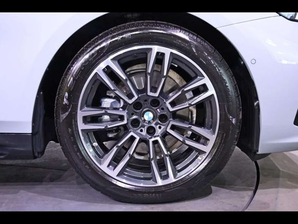 BMW 520i 140 kW image number 5