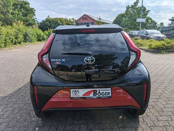 Toyota Aygo X 53 kW image number 9