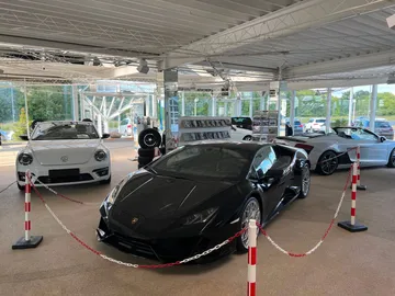 Car image 46