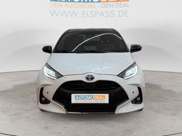 Car image 4