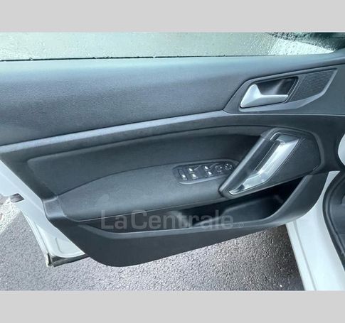 Peugeot 308 81 kW image number 6