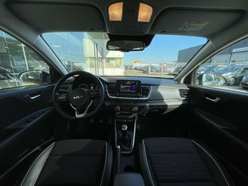 Car image 13