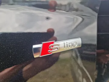 Car image 24