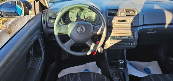 Car image 26