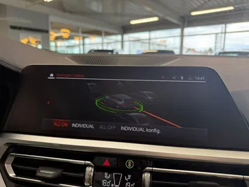 Car image 38