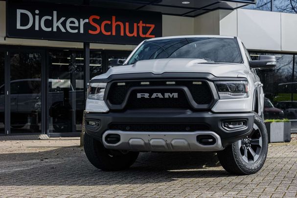 RAM 1500 5.7 V8 294 kW image number 2