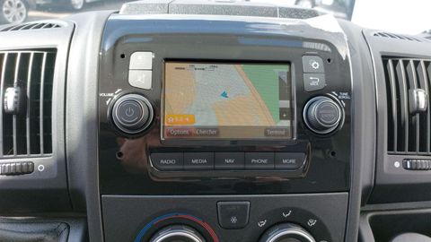 Car image 22