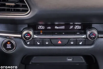 Car image 40