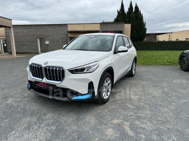 BMW iX1 xDrive30 230 kW image number 1