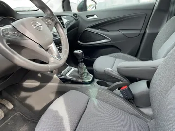 Car image 22