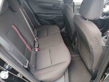 Car image 10