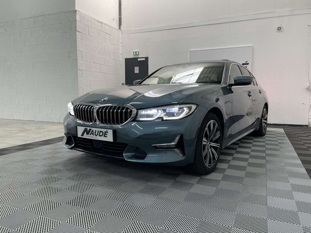 BMW 330 e M Sport 215 kW image number 2