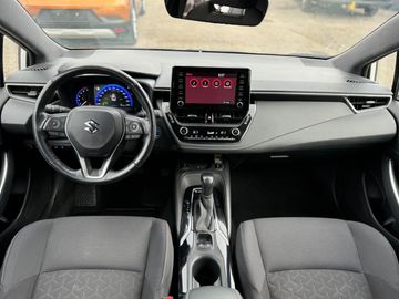 Car image 30