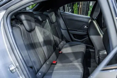 Car image 31