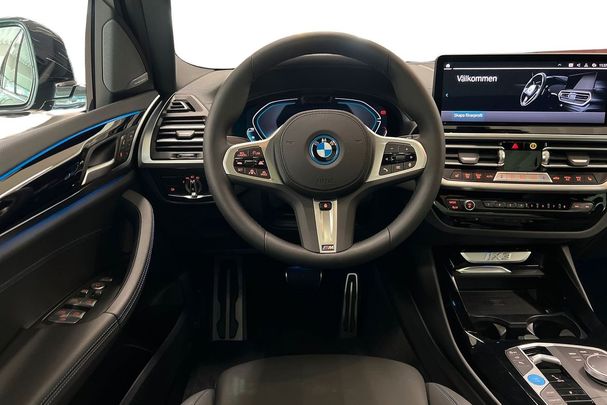 BMW iX3 M Sport 210 kW image number 9