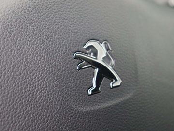 Car image 38