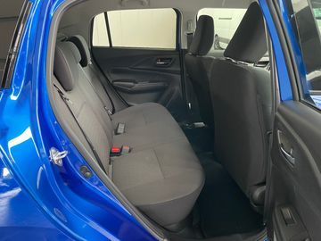 Car image 10