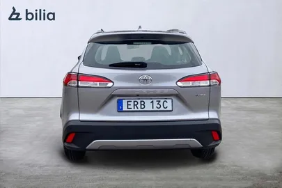 Car image 4