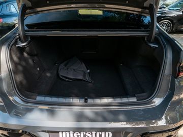 Car image 32