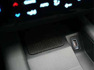 Car image 33