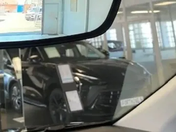 Car image 21