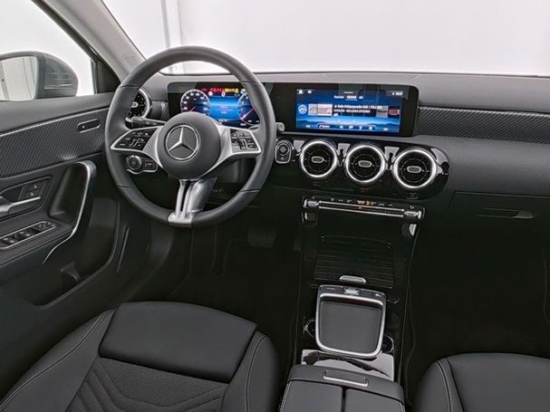 Mercedes-Benz A 200 120 kW image number 6