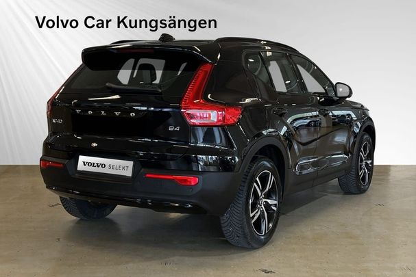 Volvo XC40 B4 Plus Dark 147 kW image number 2