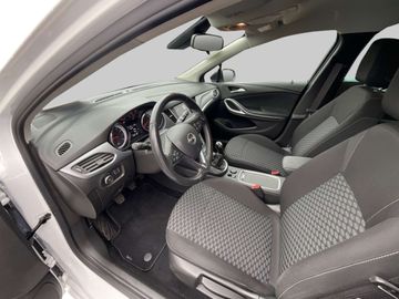 Car image 10