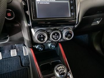 Car image 12